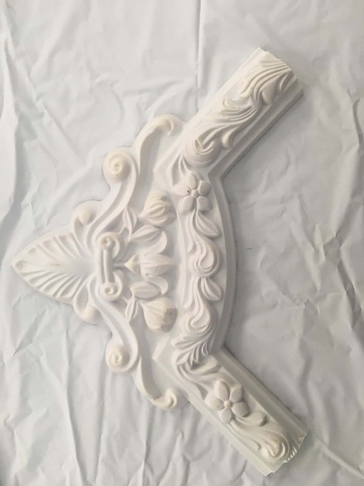 PU - Hard Cornice Color White PU303S 300mm